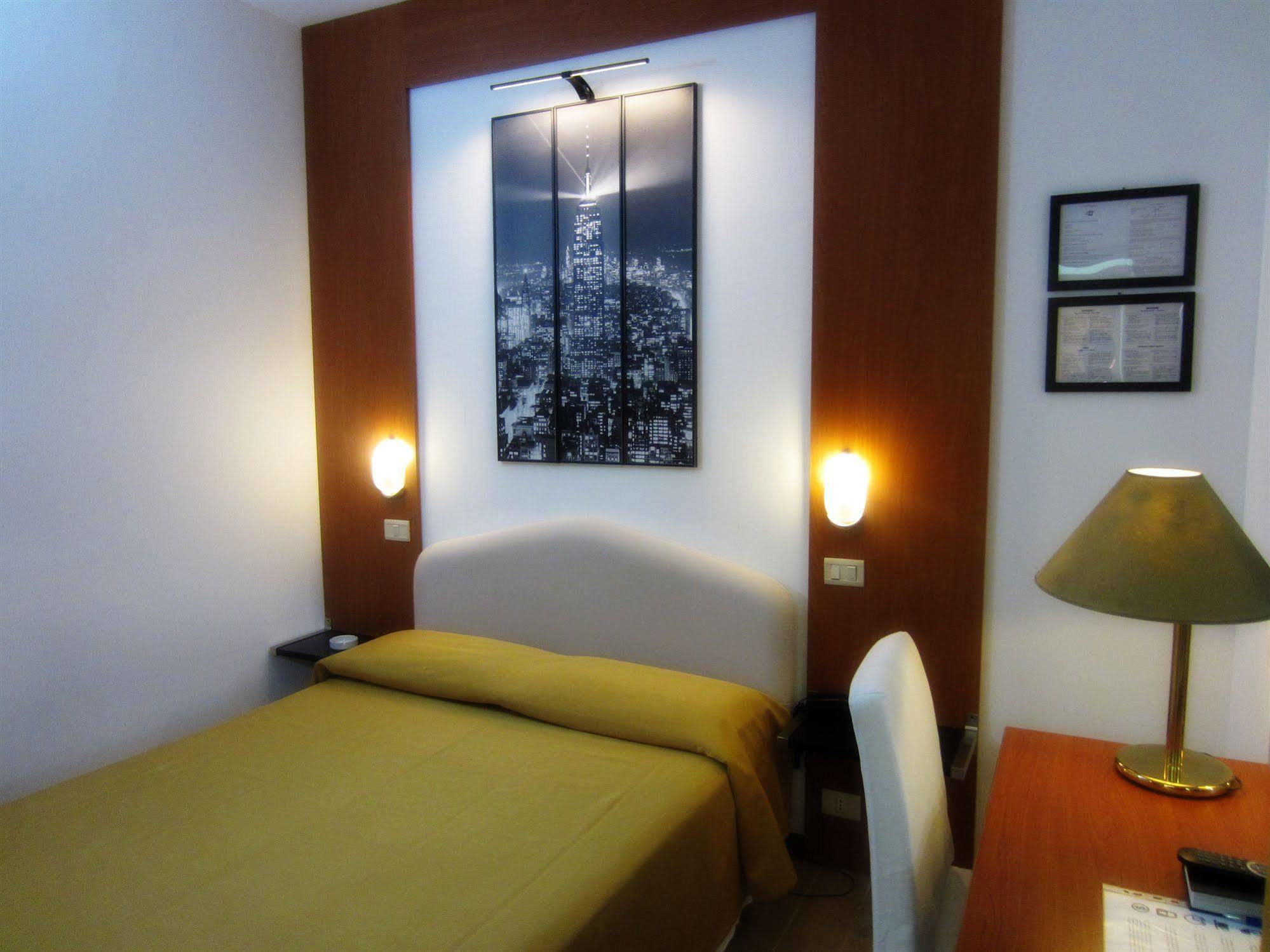 Hotel Perugino Μιλάνο Εξωτερικό φωτογραφία